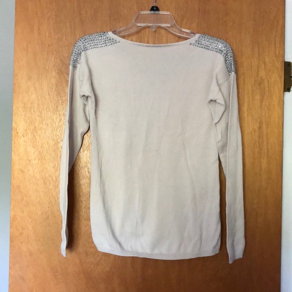 Sweater - Picture 2 of 4